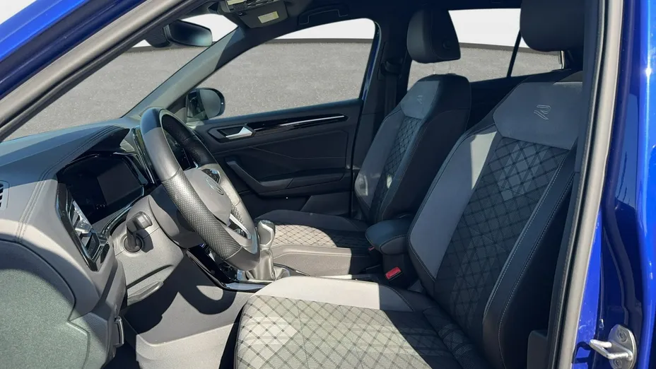 VOLKSWAGEN T-ROC -