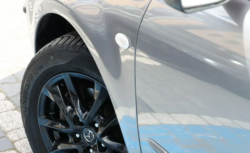 MAZDA 6 -