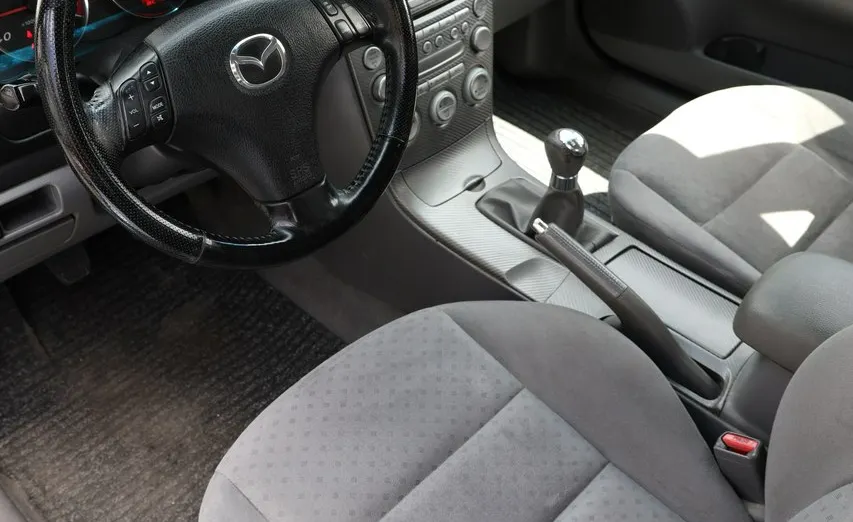 MAZDA 6 -