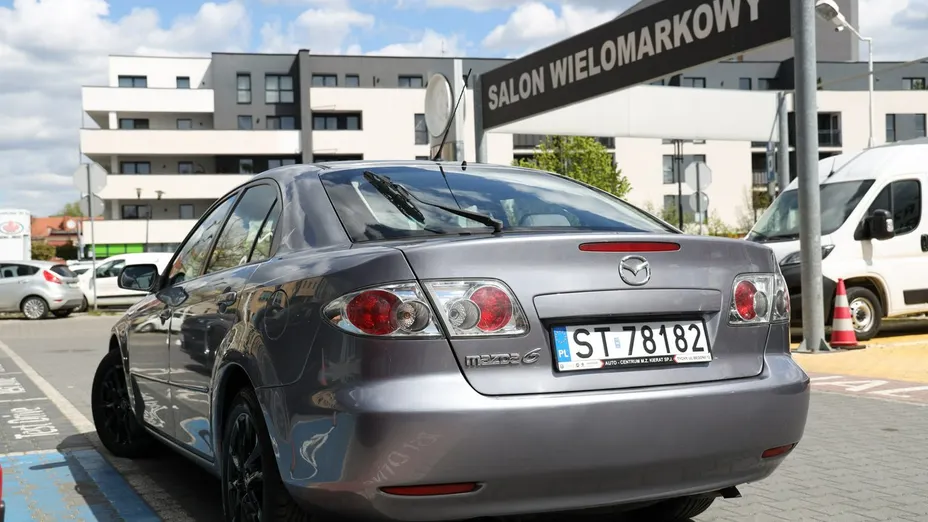 MAZDA 6 -