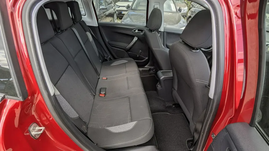 PEUGEOT 2008 -
