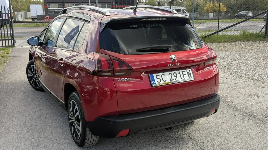 PEUGEOT 2008 -