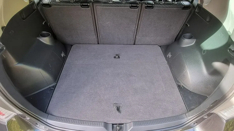 TOYOTA Verso -