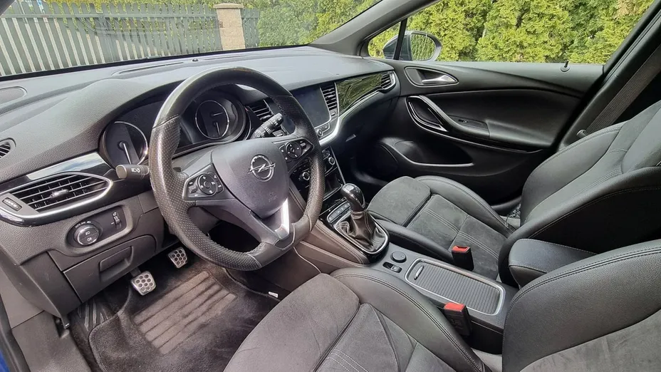 OPEL Astra -