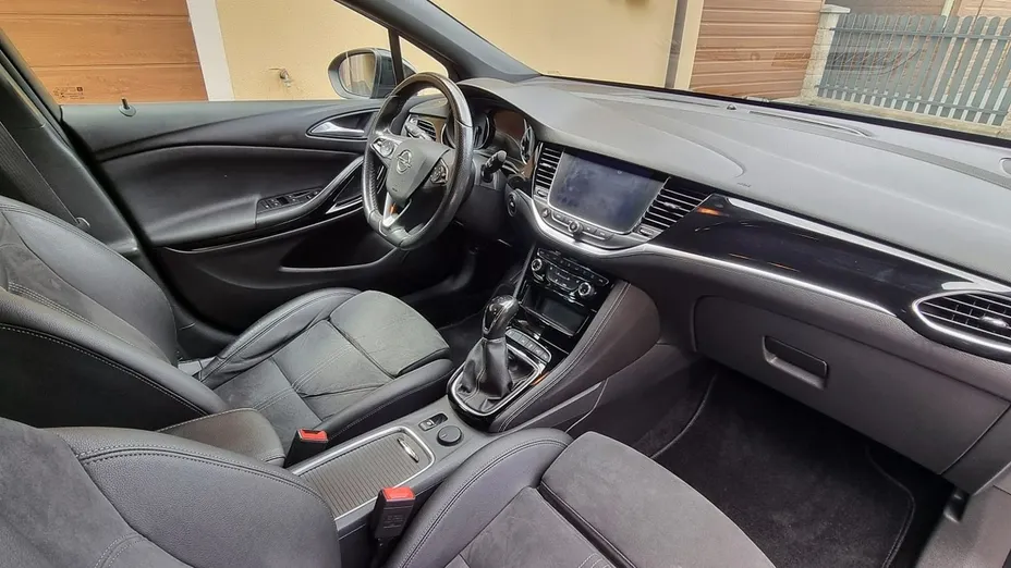OPEL Astra -