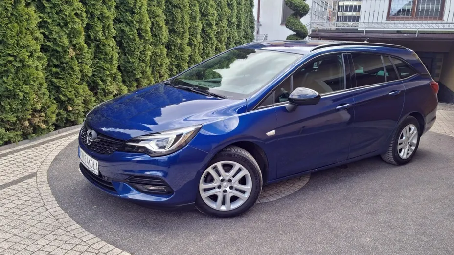 OPEL Astra -