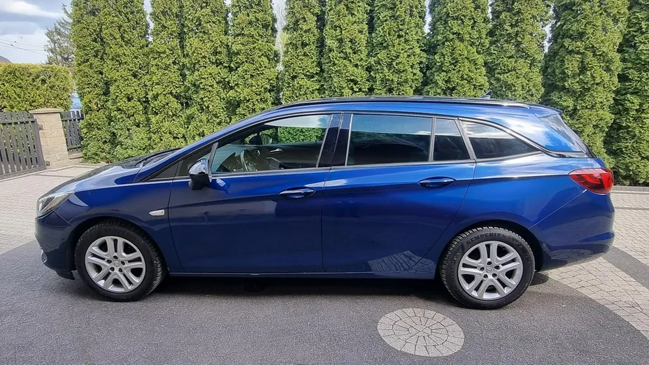 OPEL Astra -