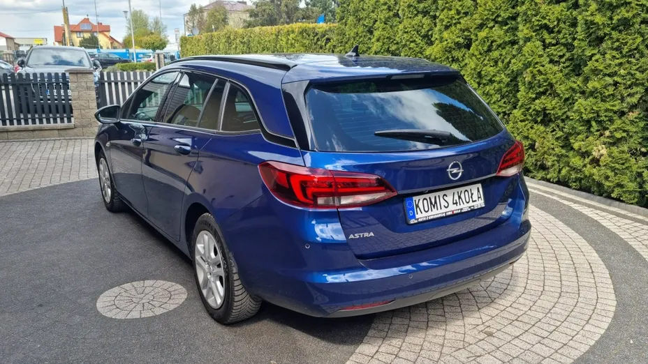 OPEL Astra -
