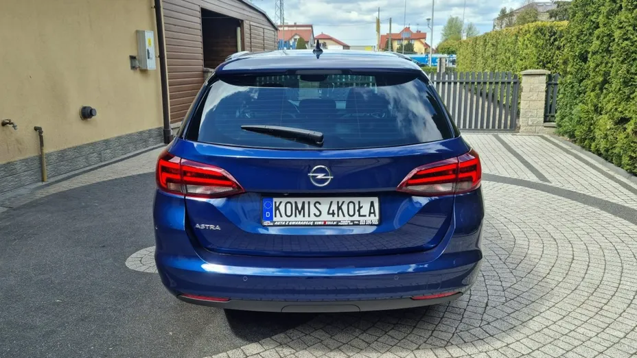 OPEL Astra -