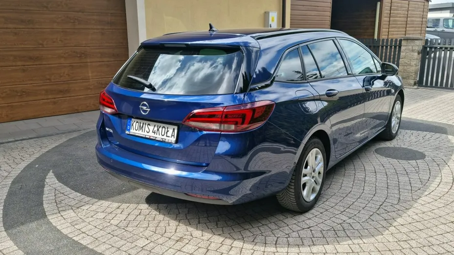 OPEL Astra -