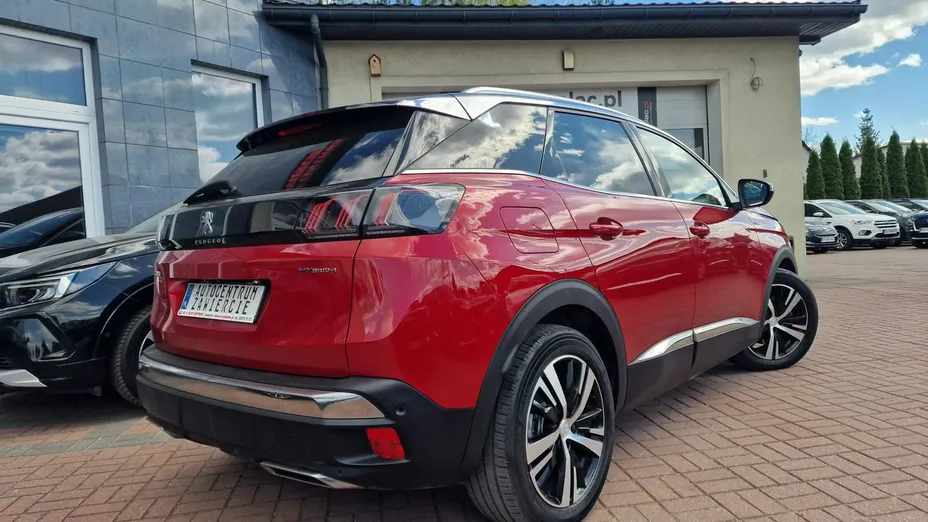 PEUGEOT 3008 -