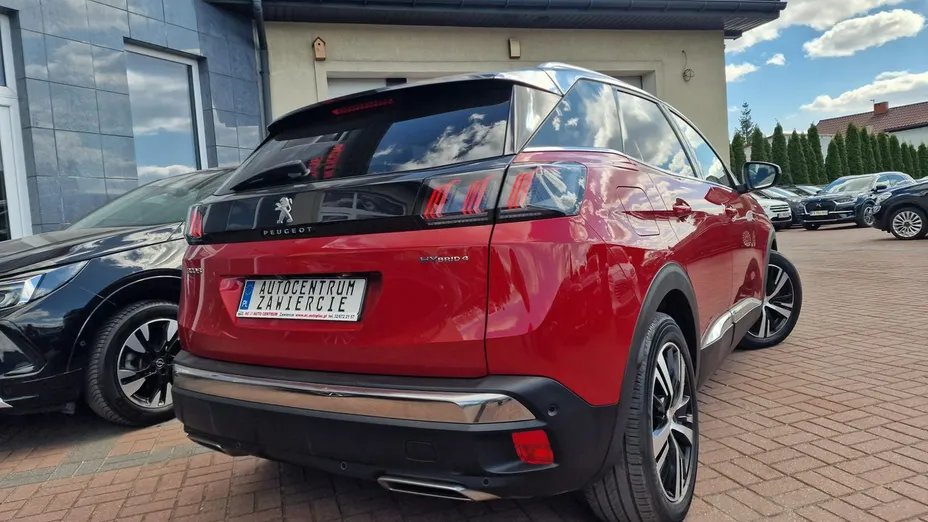 PEUGEOT 3008 -