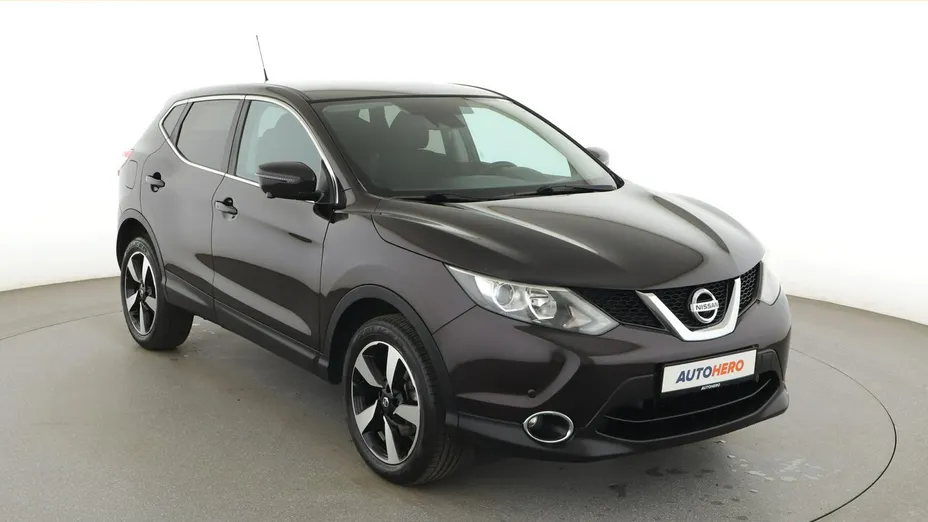 NISSAN Qashqai -