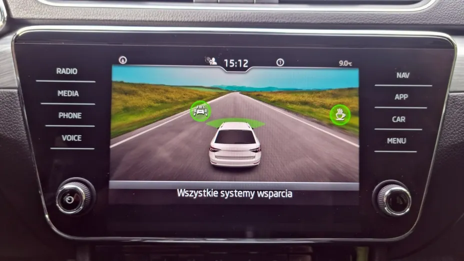 SKODA Superb -