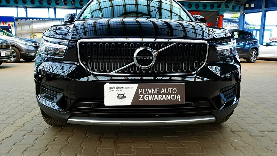 VOLVO XC40 -