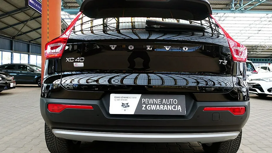 VOLVO XC40 -