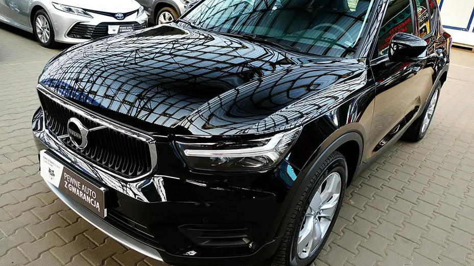VOLVO XC40 -