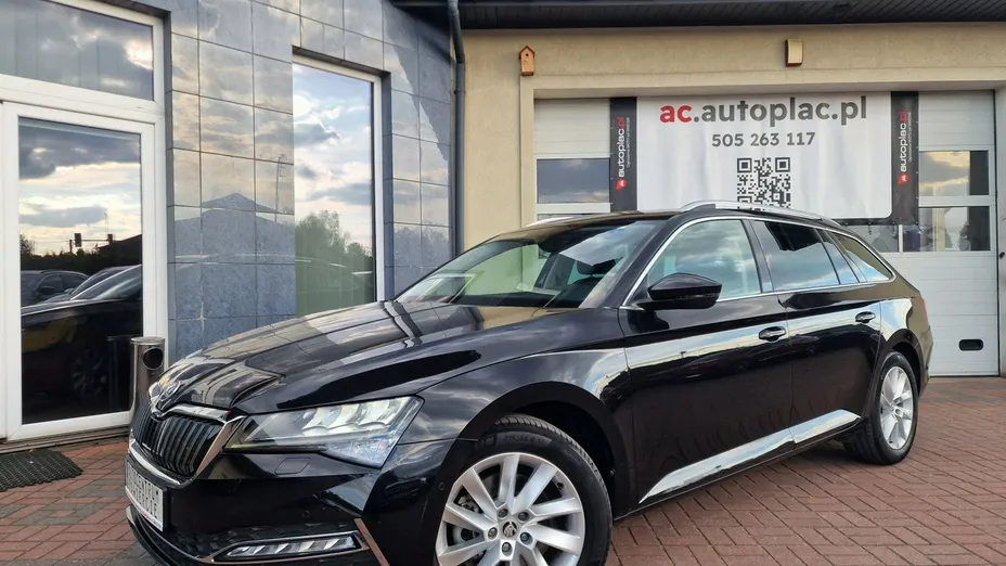SKODA Superb -