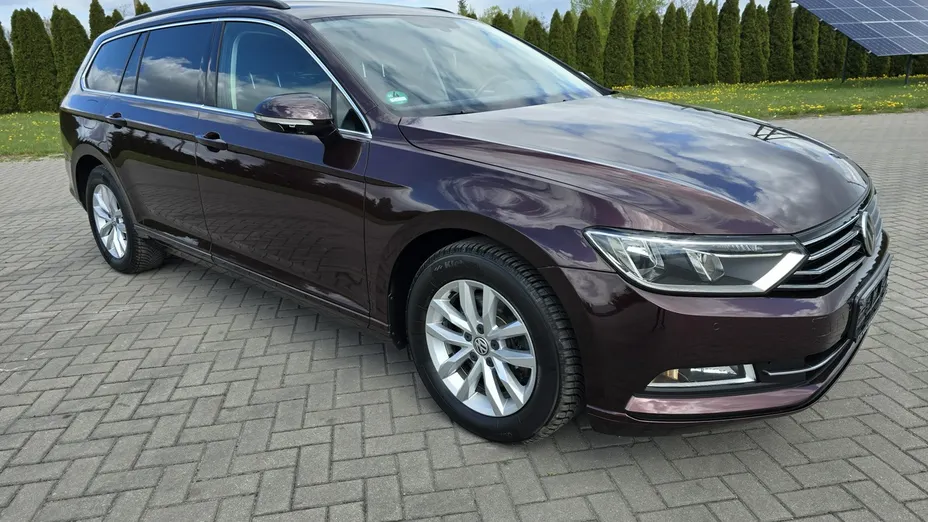 VOLKSWAGEN Passat -