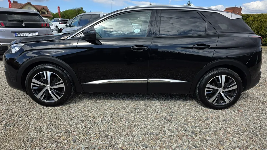 PEUGEOT 3008 -