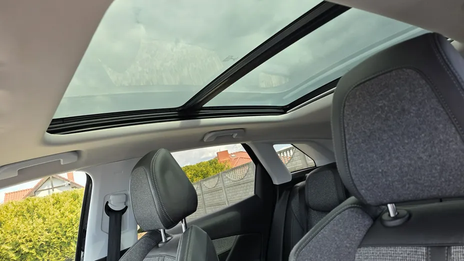 PEUGEOT 3008 -