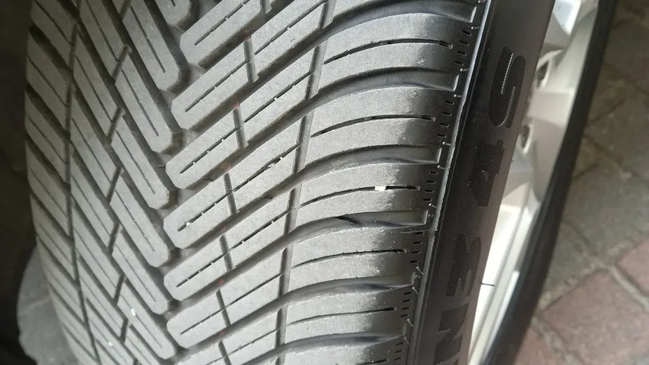 VOLVO XC60 -
