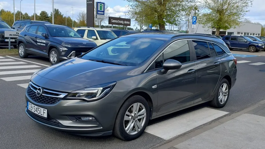 OPEL Astra -