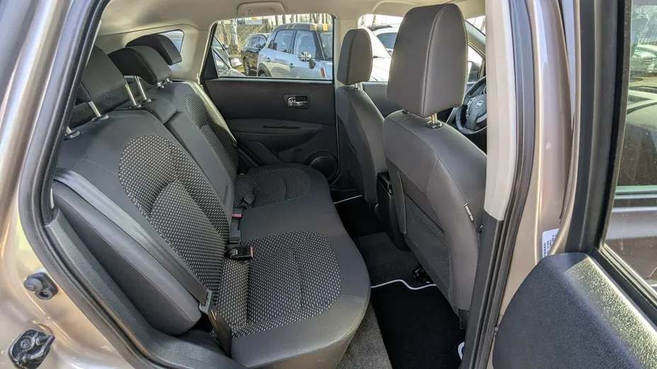 NISSAN Qashqai -