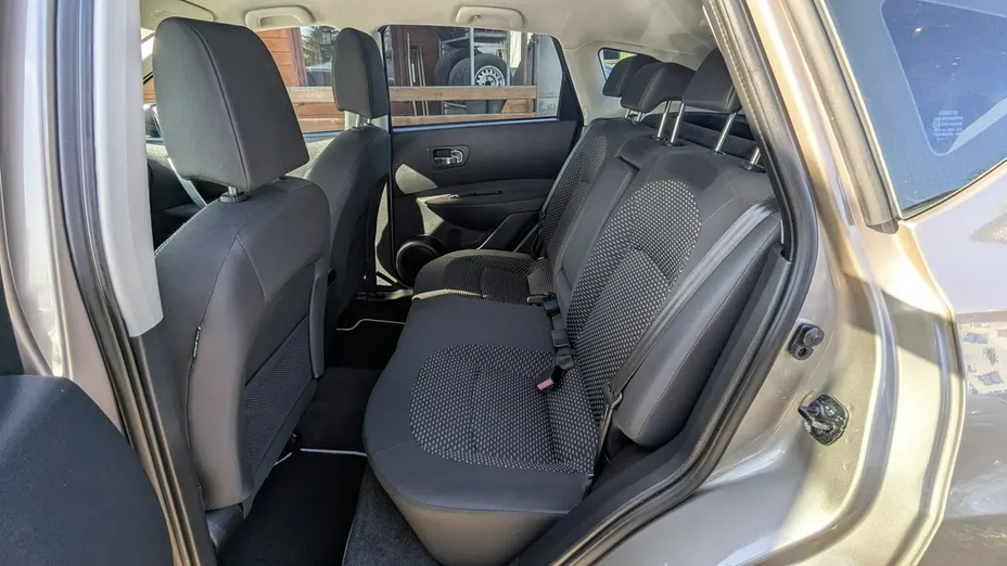 NISSAN Qashqai -