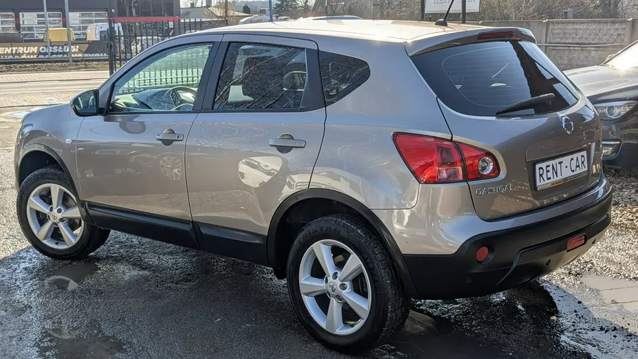 NISSAN Qashqai -
