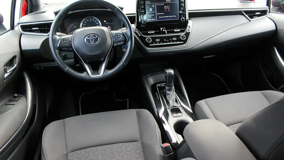 TOYOTA Corolla -