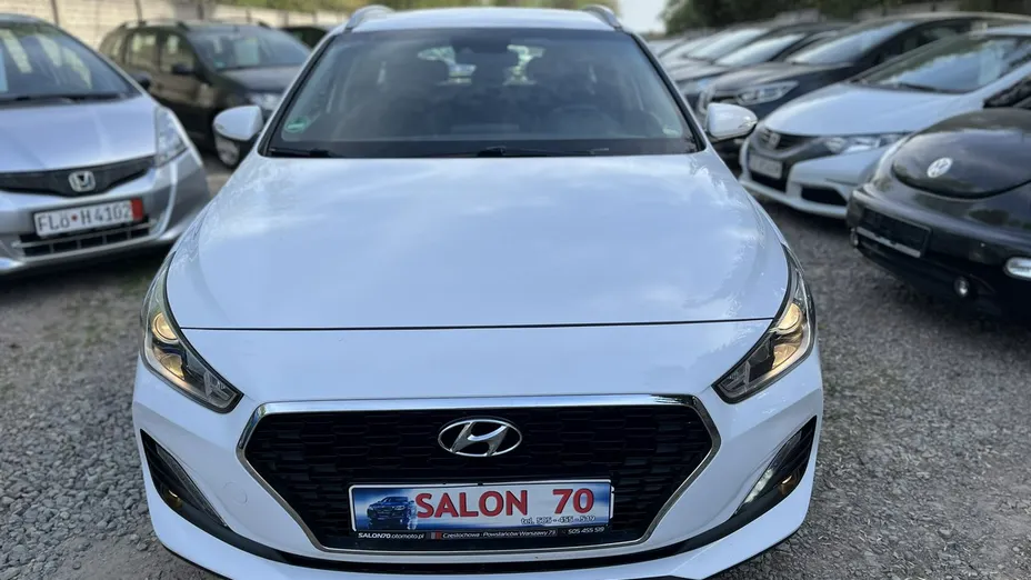HYUNDAI i30 -