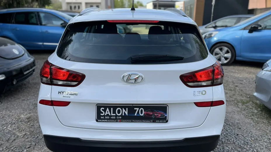 HYUNDAI i30 -