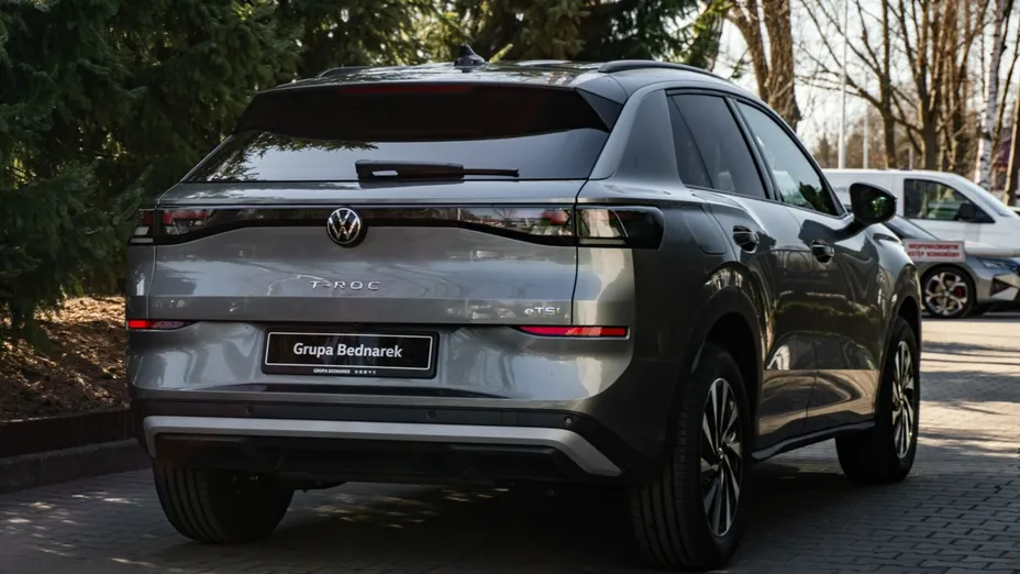 VOLKSWAGEN T-ROC -