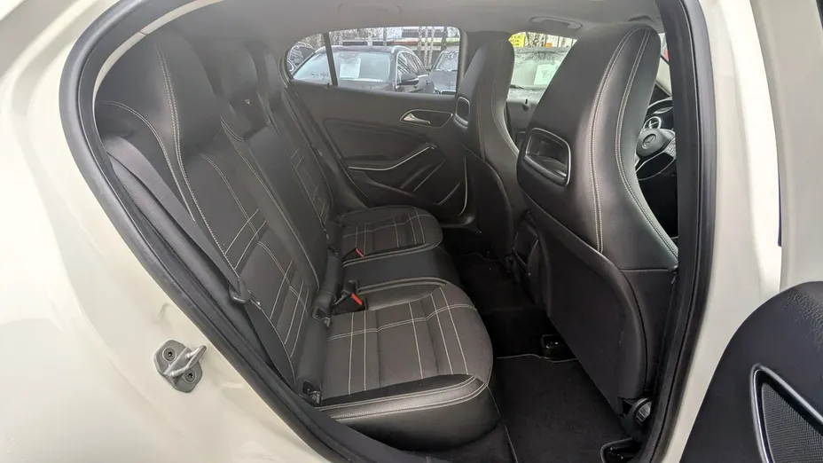 MERCEDES-BENZ GLA -
