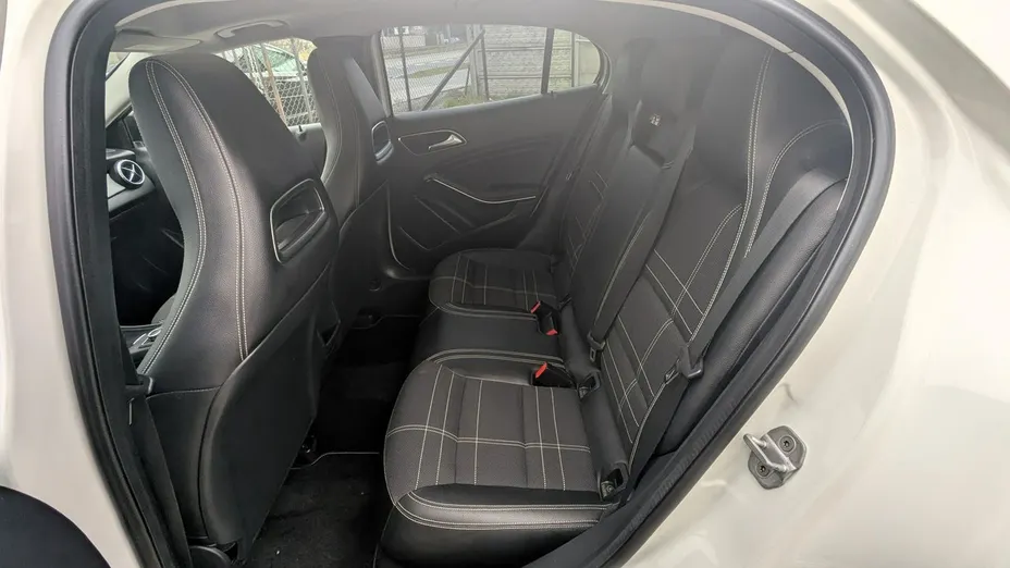 MERCEDES-BENZ GLA -