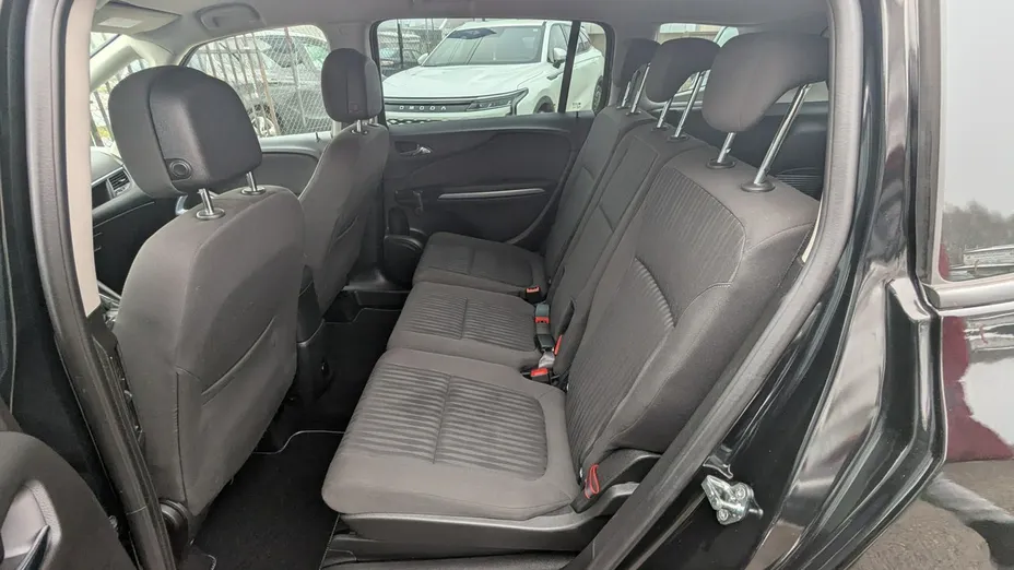 OPEL Zafira -