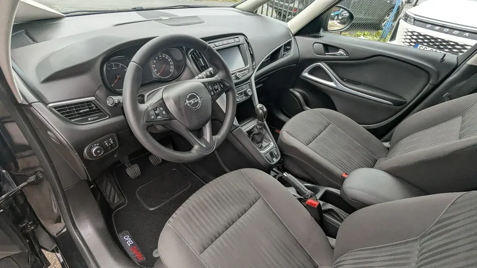 OPEL Zafira -
