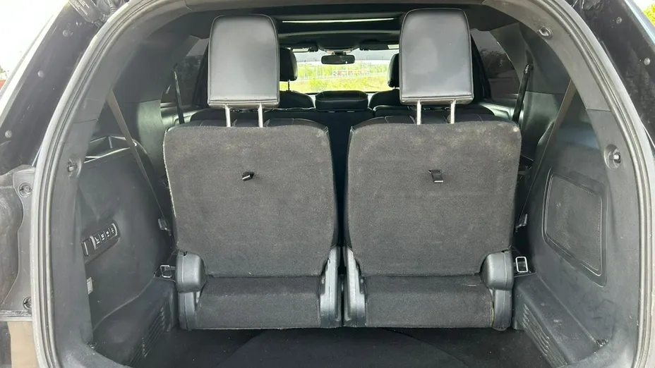 FORD Explorer -