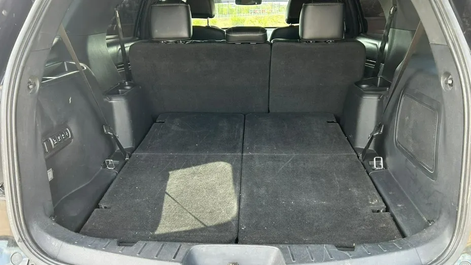 FORD Explorer -