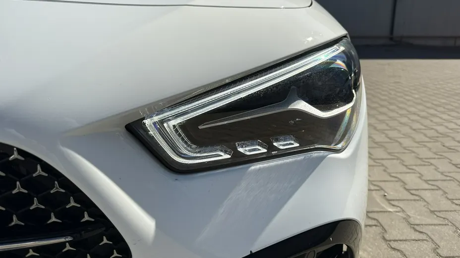 MERCEDES-BENZ CLA -