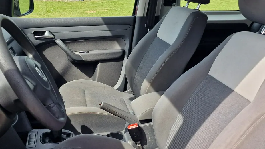 VOLKSWAGEN Caddy -