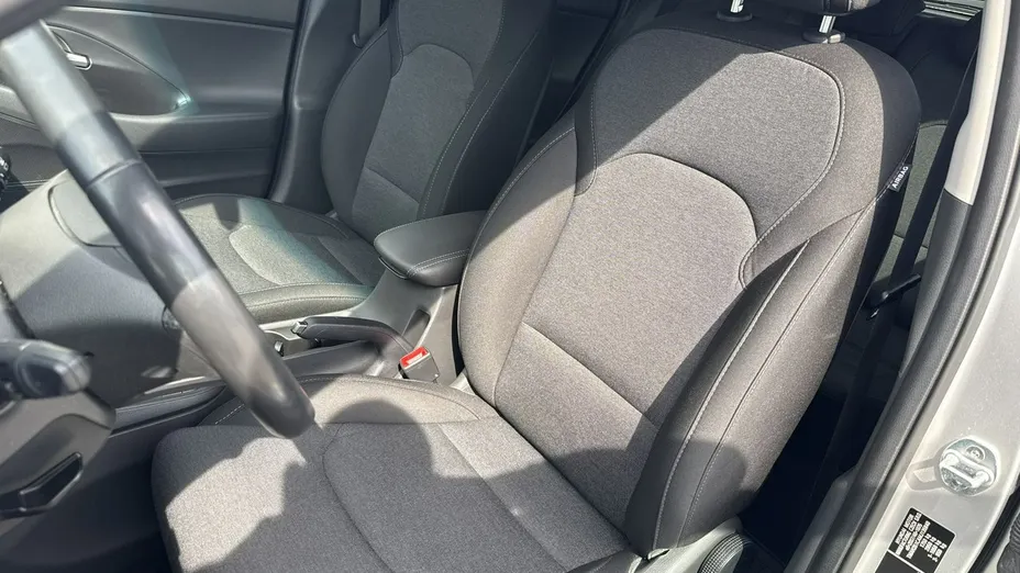 HYUNDAI i30 -