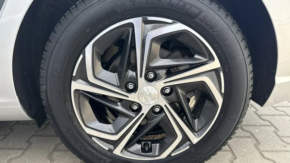 HYUNDAI i30 -