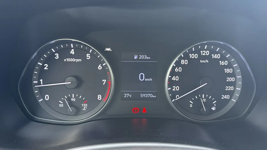 HYUNDAI i30 -