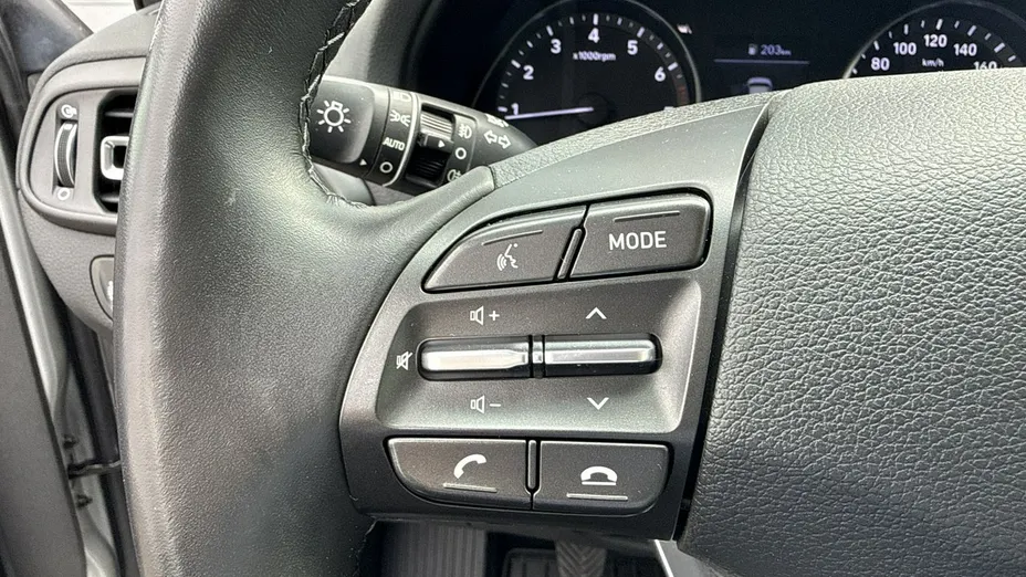 HYUNDAI i30 -