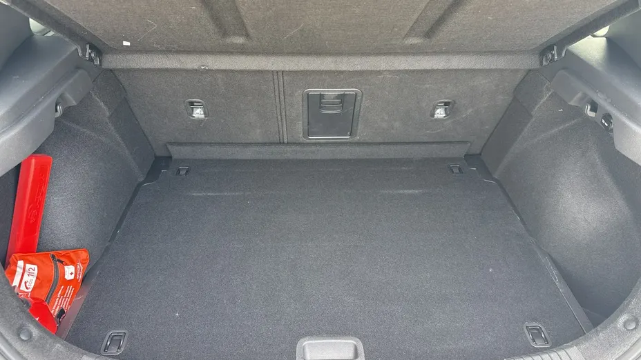 HYUNDAI i30 -