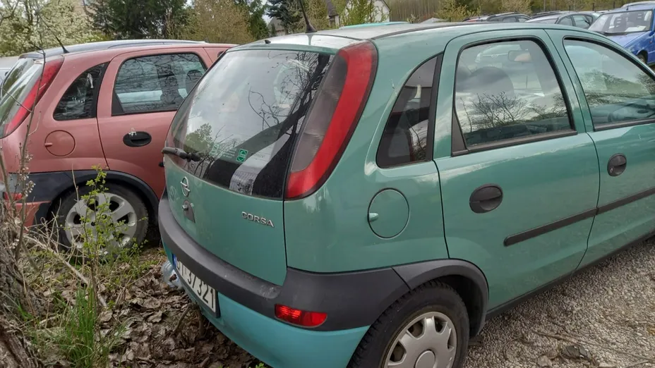 OPEL Corsa -