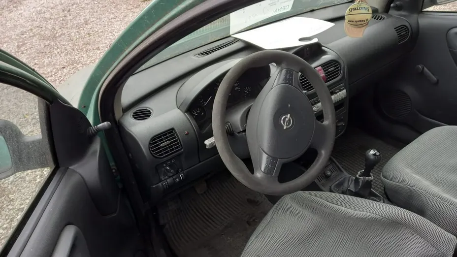 OPEL Corsa -