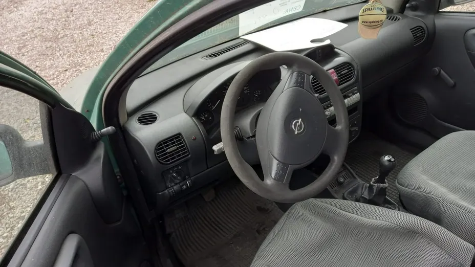 OPEL Corsa -